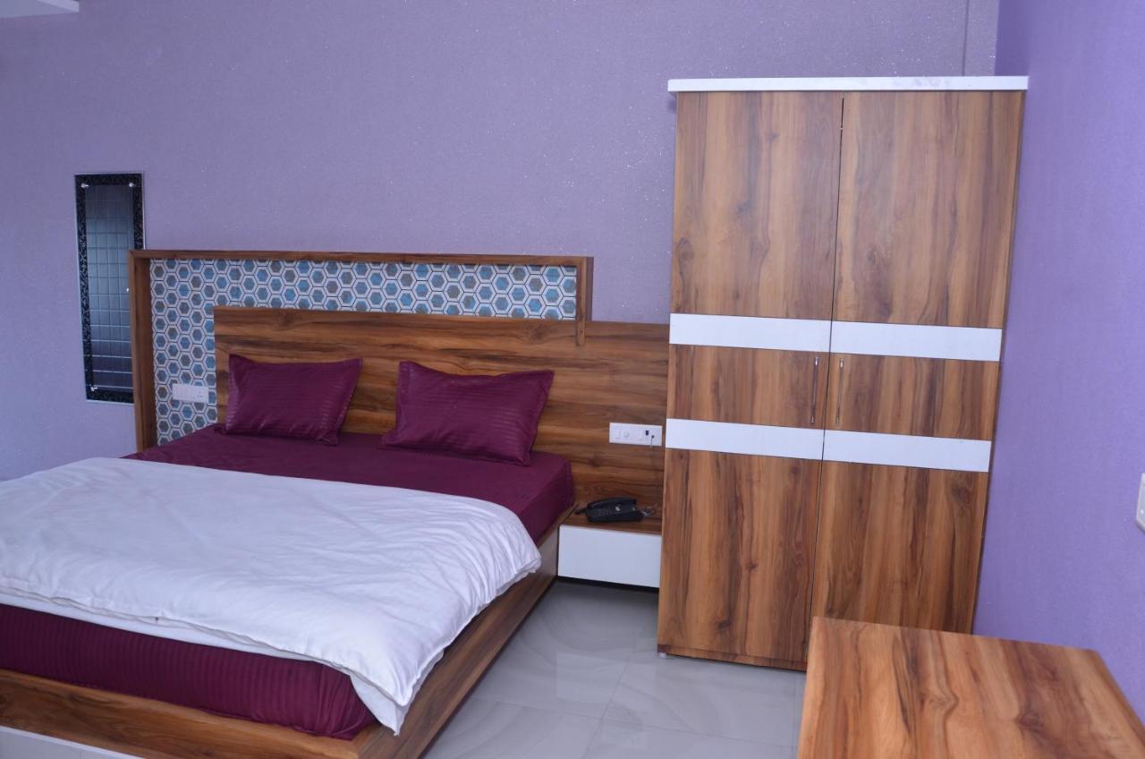 Hotel Blue Bell Raiwala Εξωτερικό φωτογραφία