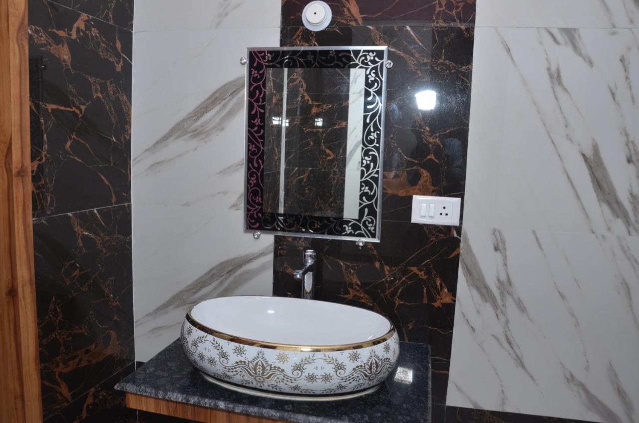 Hotel Blue Bell Raiwala Εξωτερικό φωτογραφία